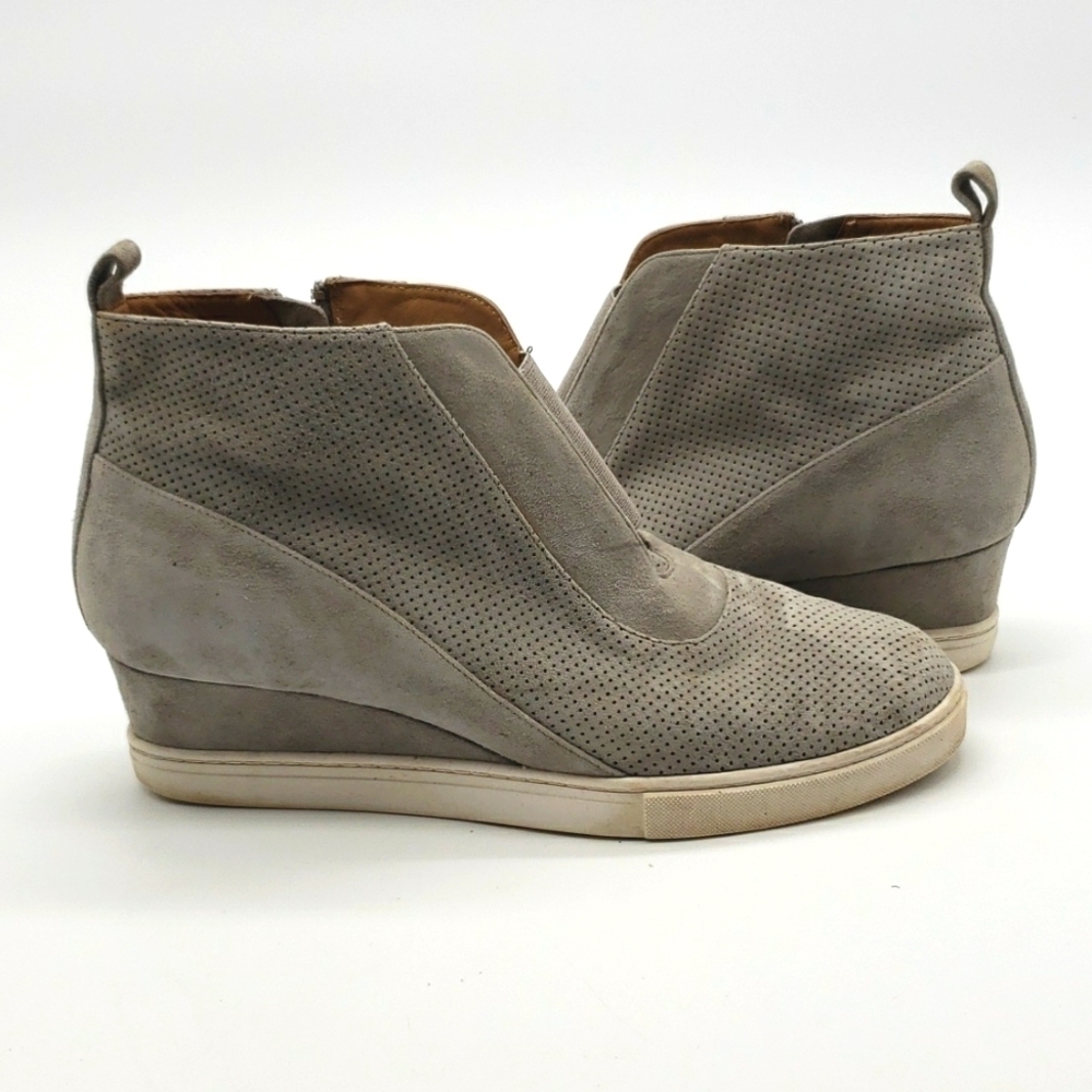 𝅺linea Paolo Clara women US 9 grey wedge sneaker perforated leather suede